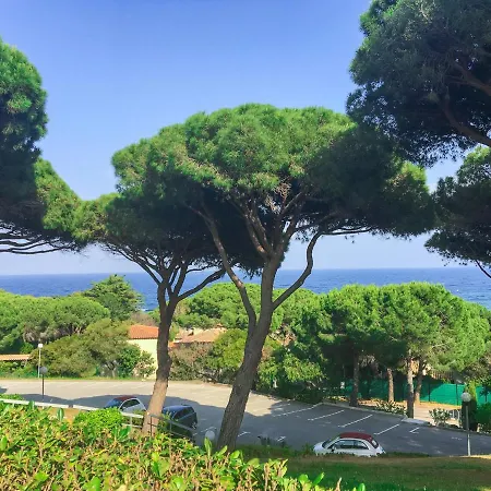 Le Jardin Des Pins Apartment *